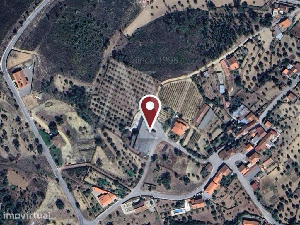 Armazéns de dois pisos e logradouro - VILA DE REI | LEILÃO ELECTRON... - Grande imagem: 2/6