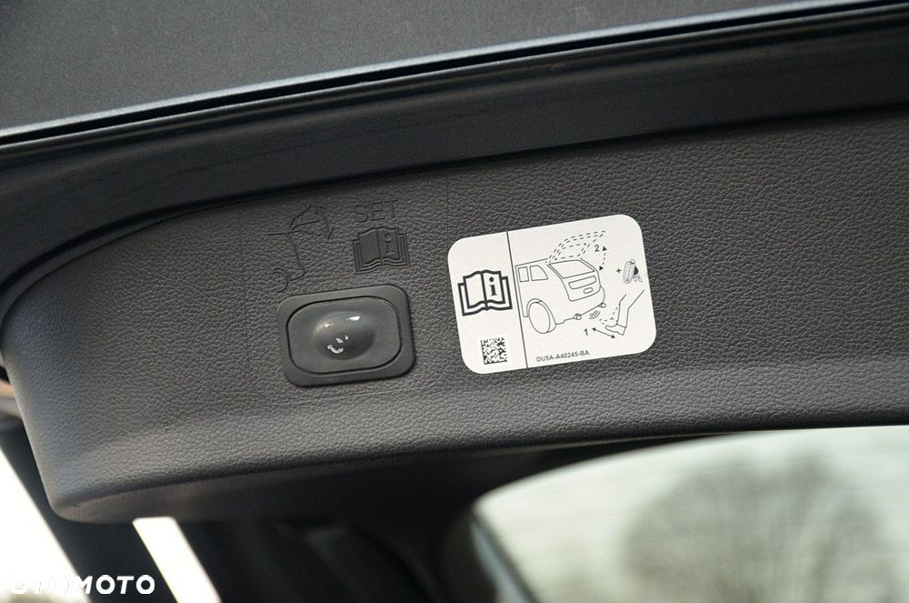 Ford Kuga - 23