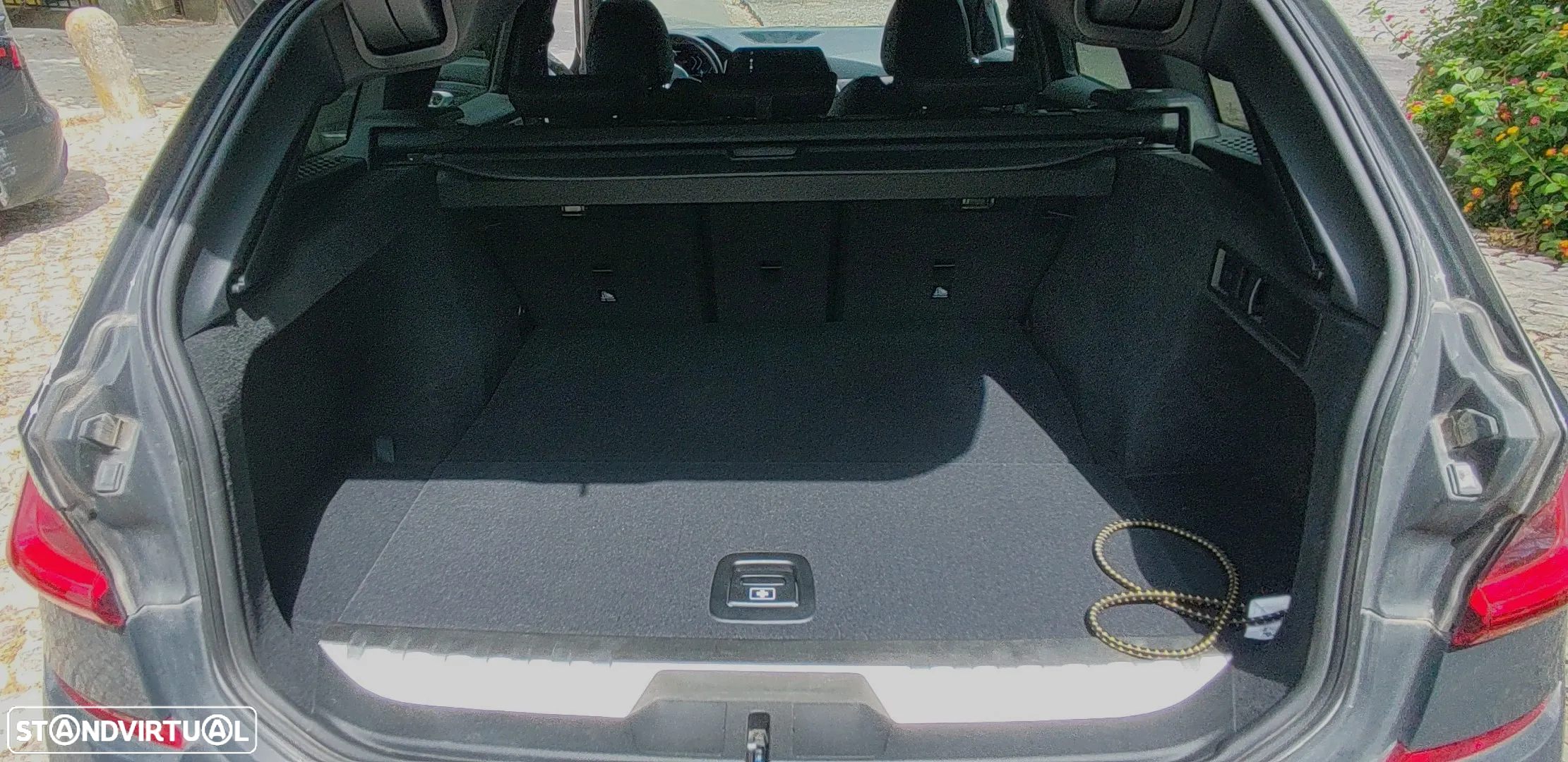 BMW 330 e Touring Pack M Auto - 9
