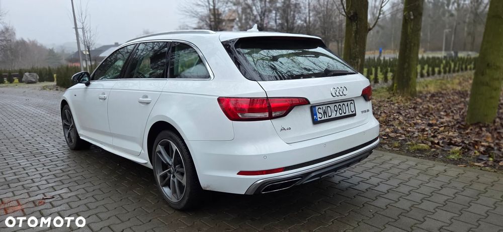 Audi A4 Avant 35 TFSI S tronic - 16