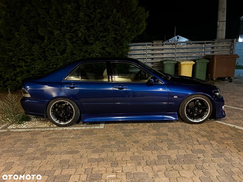 Lexus IS - 6