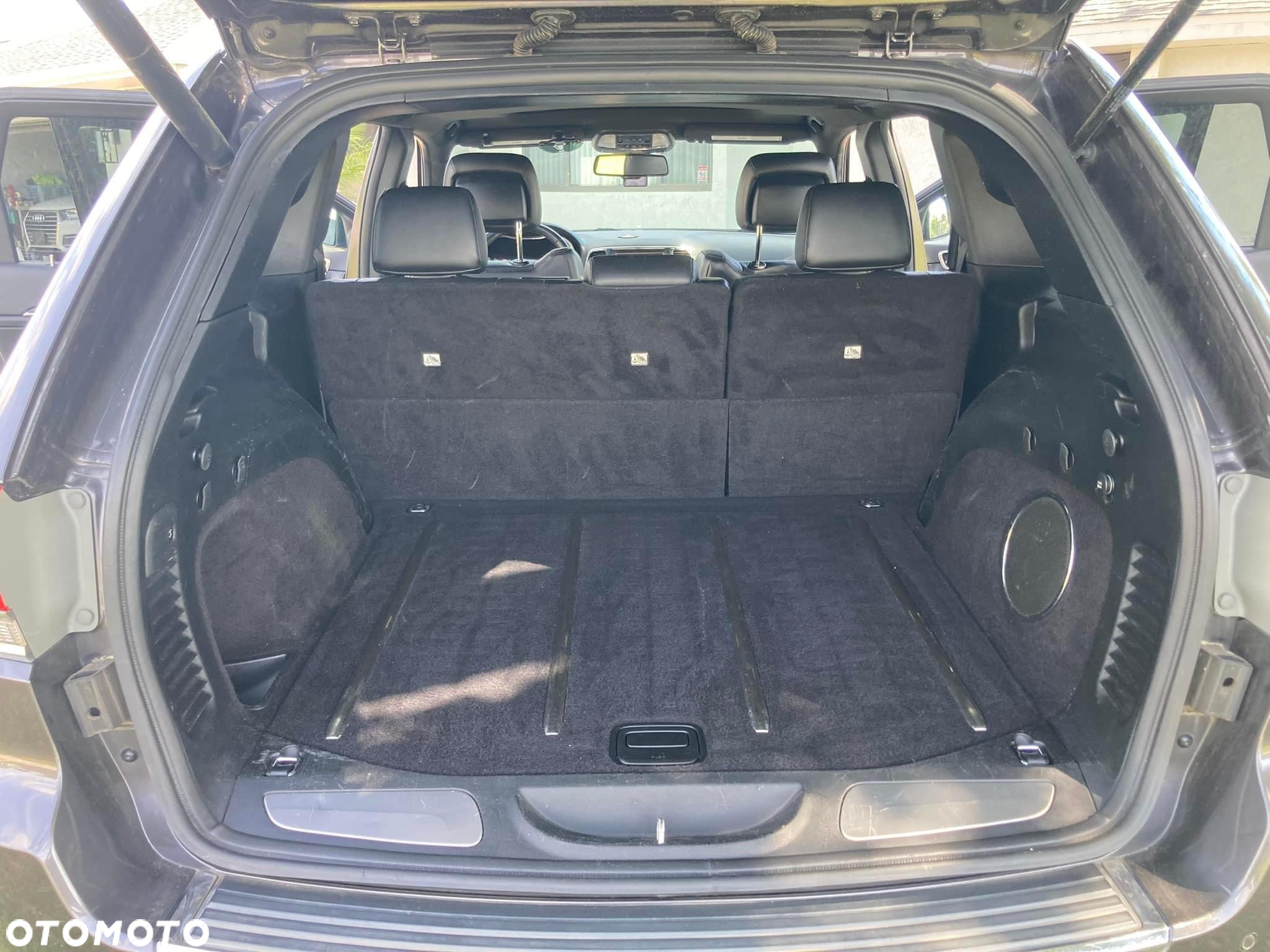 Jeep Grand Cherokee - 16