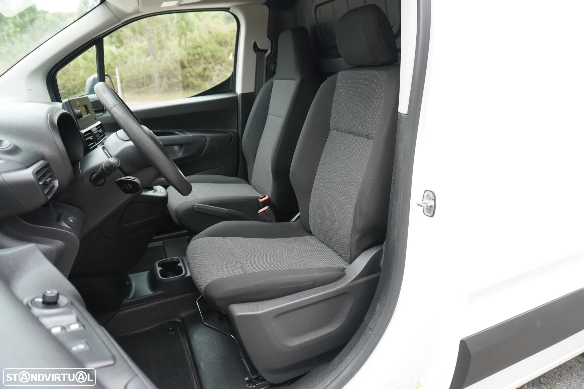 Citroën Berlingo 1.5 BlueHDI 102CV - 23