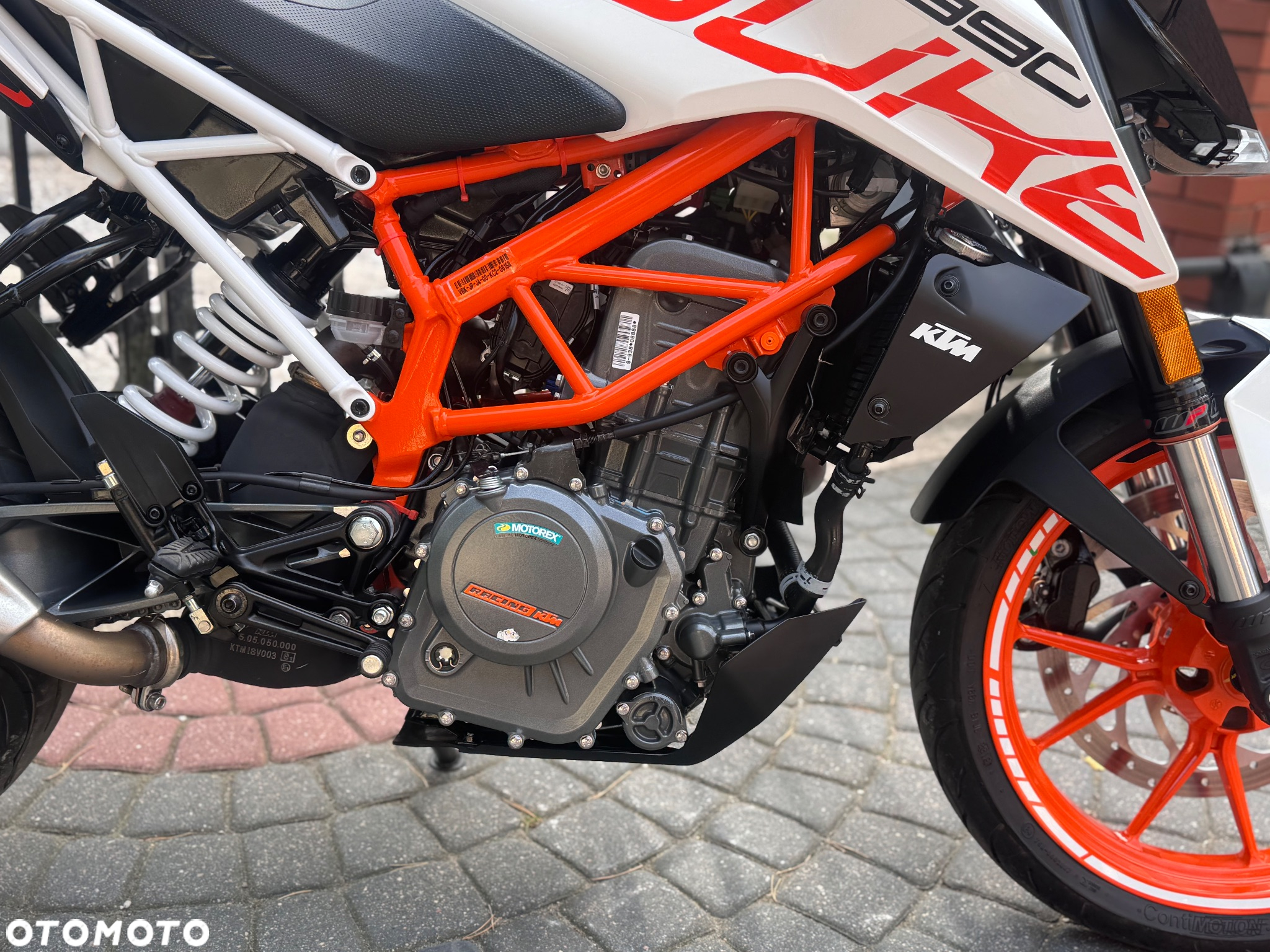 KTM Duke - 13