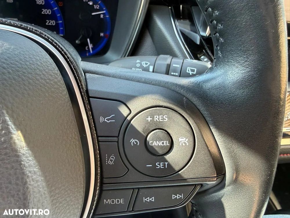 Toyota Corolla 1.8 HSD Exclusive interior Negru - 13