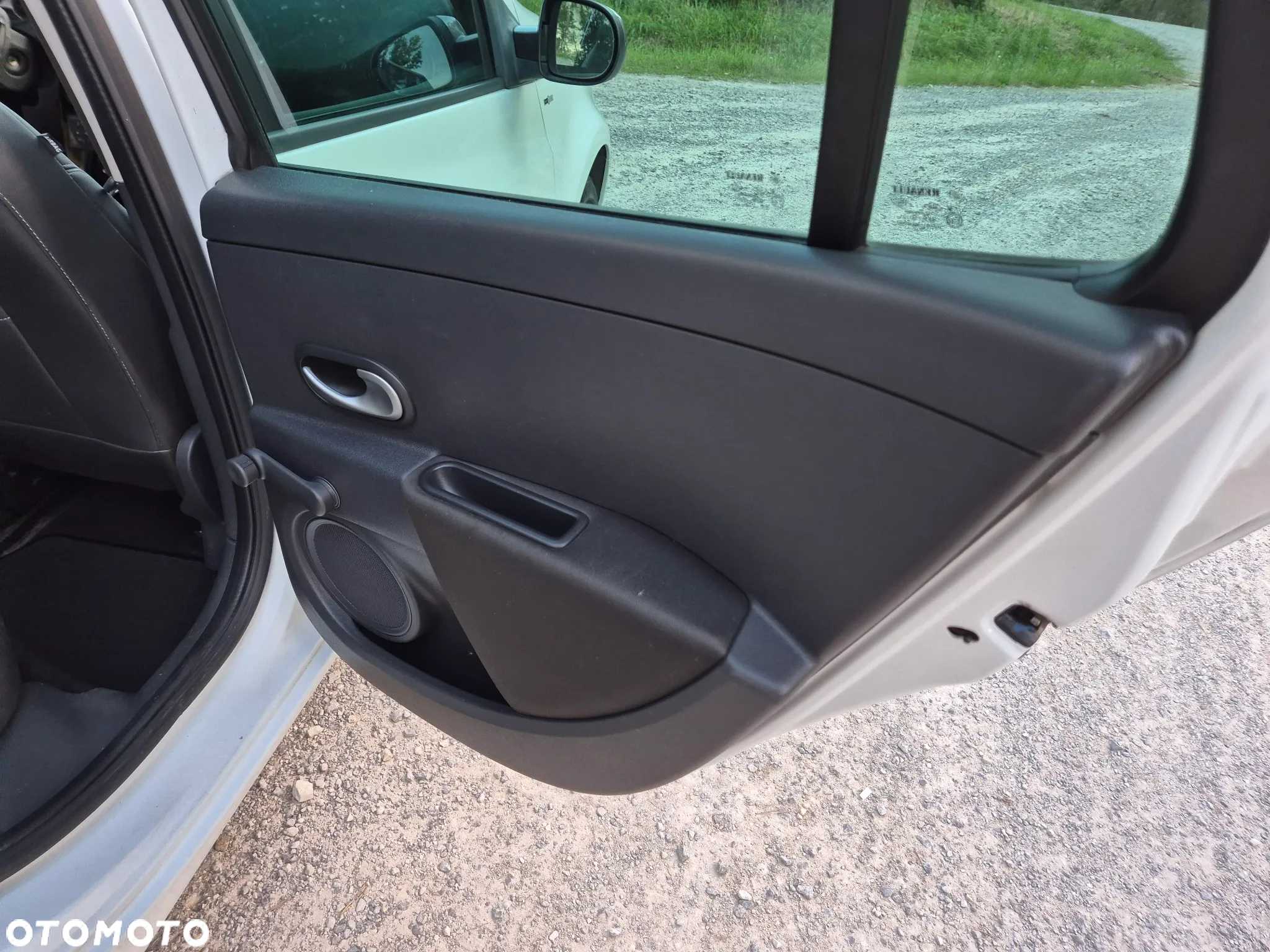 Renault Clio TCe 100 Grandtour nightDay - 27