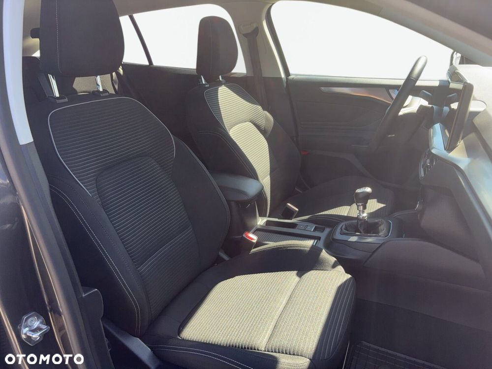 Ford Focus - 12