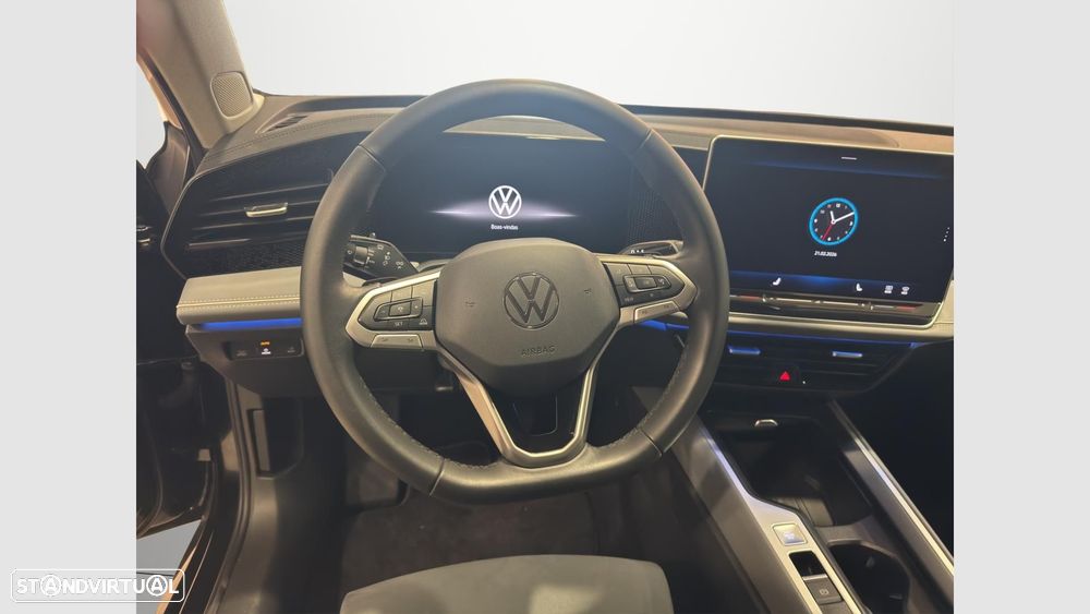 VW Passat Variant 2.0 TDI Business DSG - 11