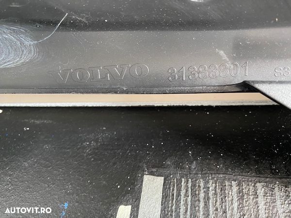 Ornament Grila Proiector Spoiler Inferior Dreapta Volvo XC90 31383801 - 3