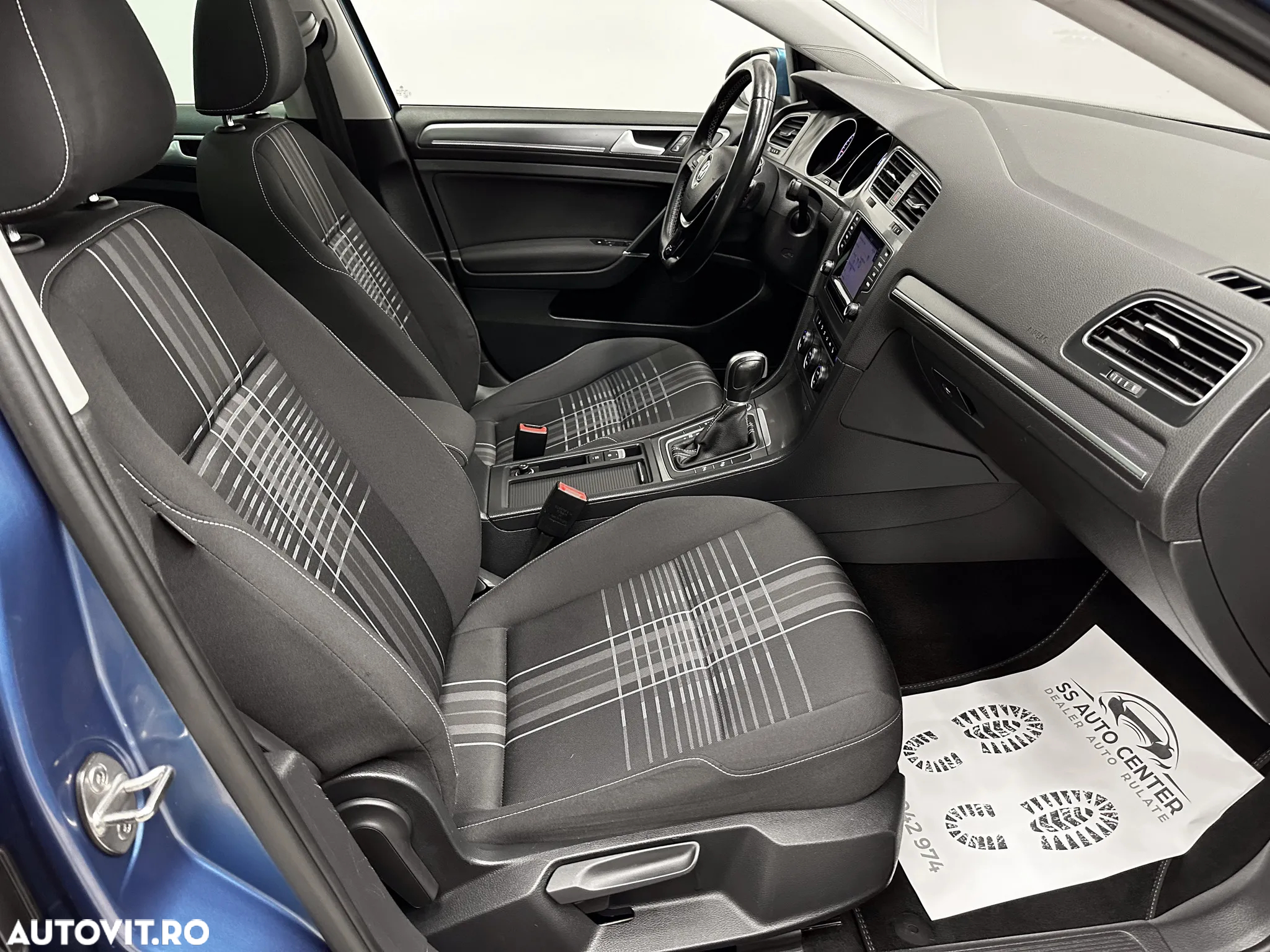 Volkswagen Golf 1.6 TDI BlueMotion Technology DSG Lounge - 13