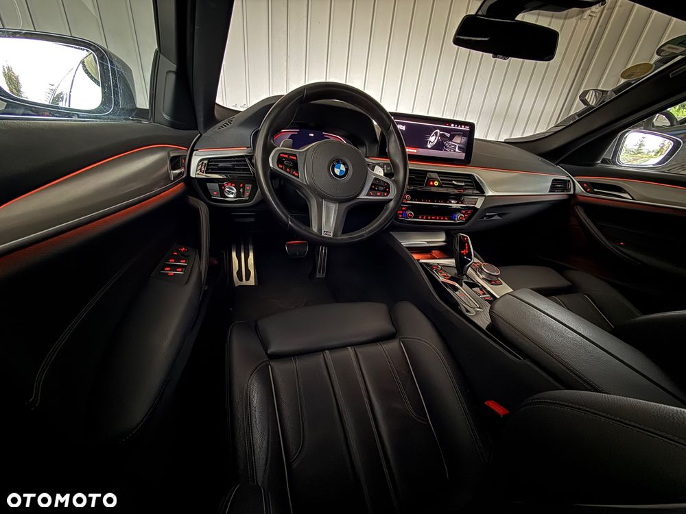 BMW Seria 5 520d M Sport - 19