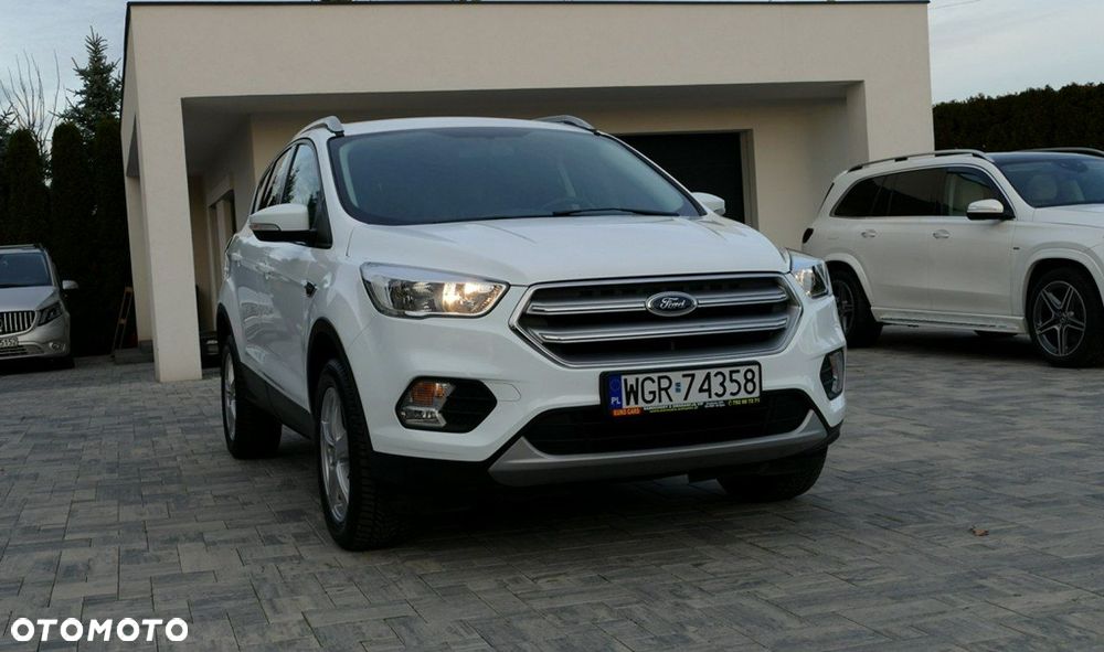 Ford Kuga - 2