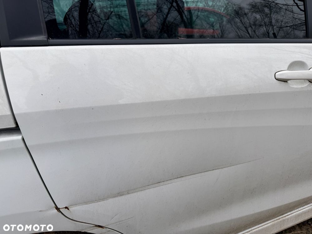 Mazda 5 2.0 Exclusive + - 5