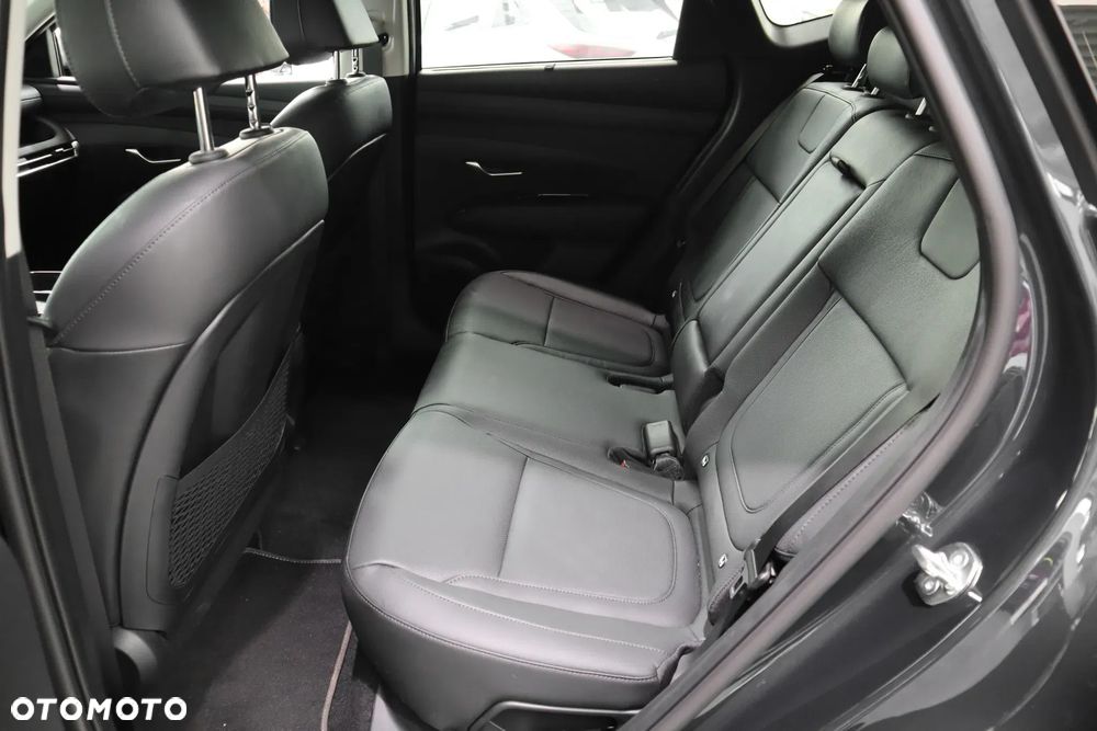 Hyundai Tucson 1.6 T-GDi HEV Platinum 2WD - 13