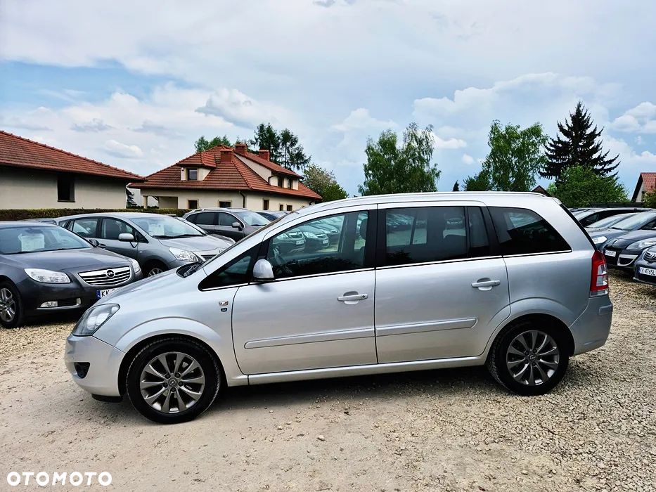 Opel Zafira 1.8 Family Plus - 22