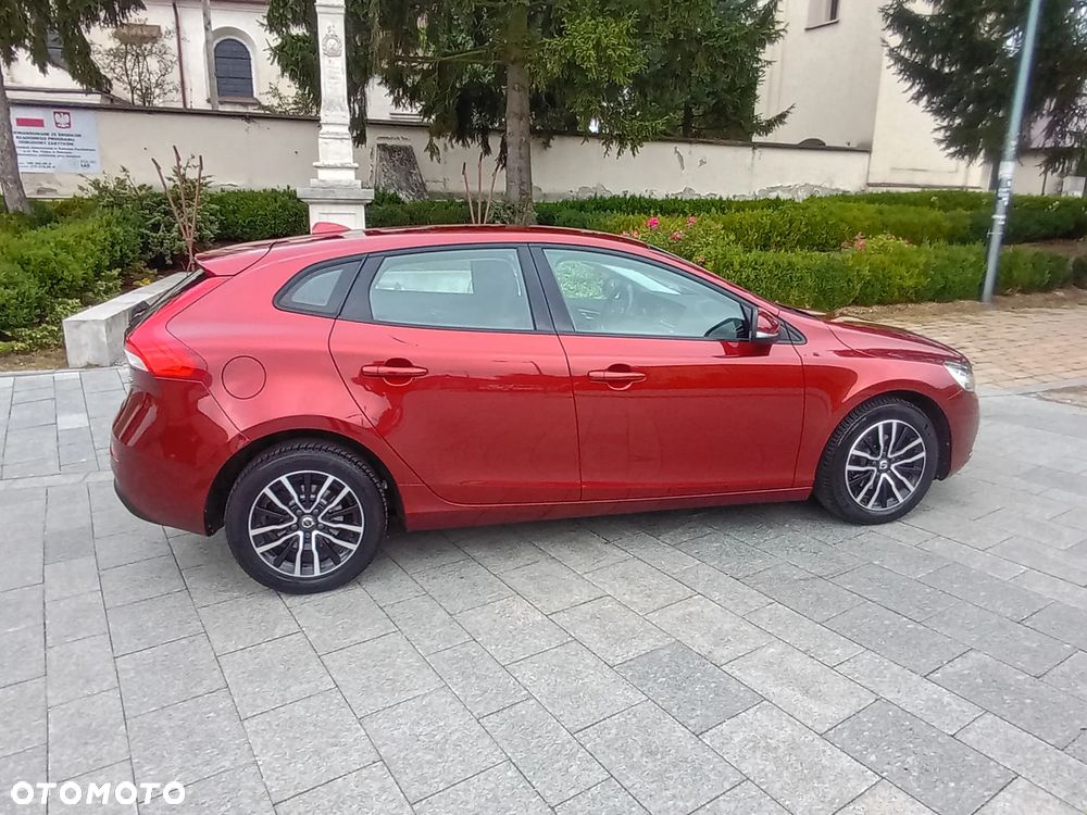 Volvo V40 D2 - 17