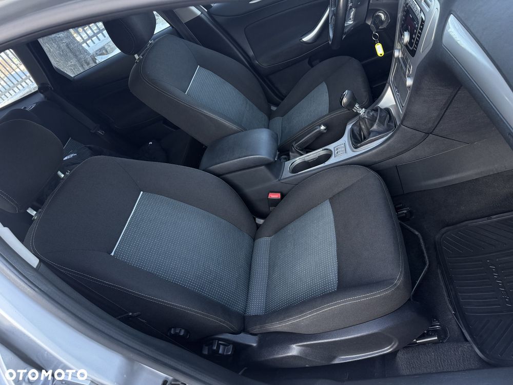 Ford Mondeo SW 2.0 TDCi Business Edition - 11