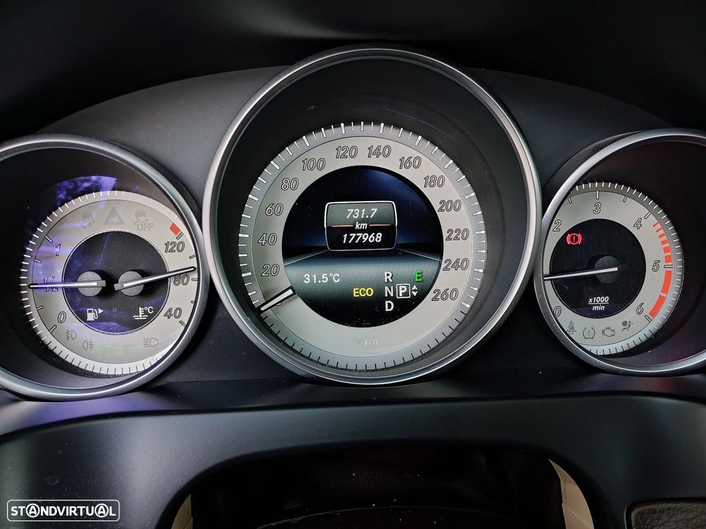 Mercedes-Benz E 250 CDI Avantgarde BE Auto. - 34