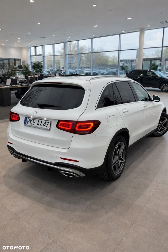 Mercedes-Benz GLC 300 d 4Matic 9G-TRONIC AMG Line Plus - 4