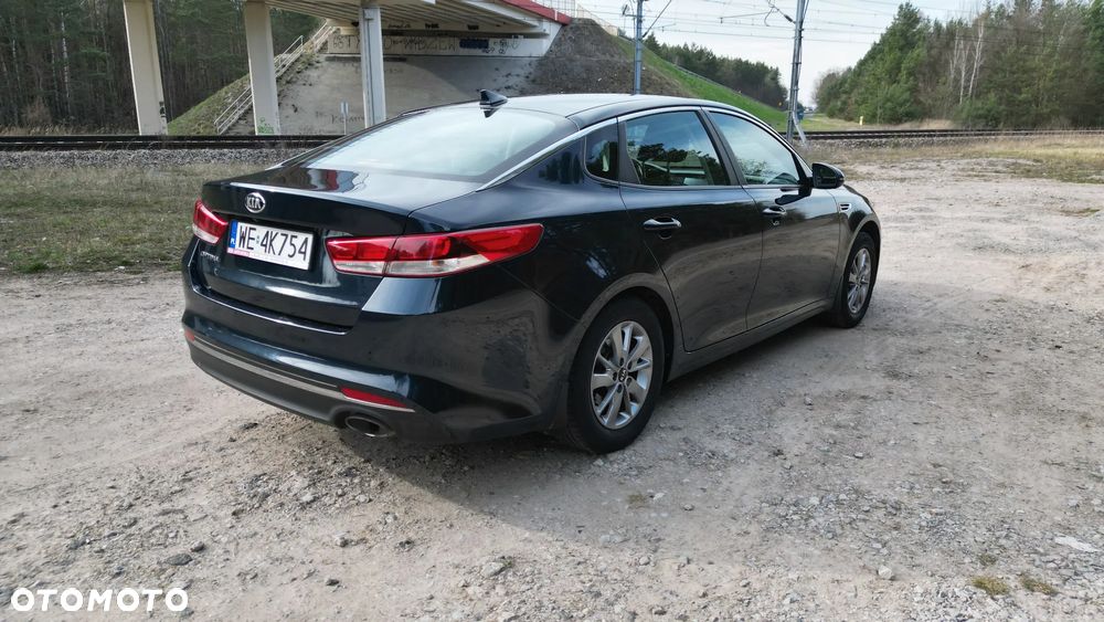 Kia Optima 2.0 M - 5