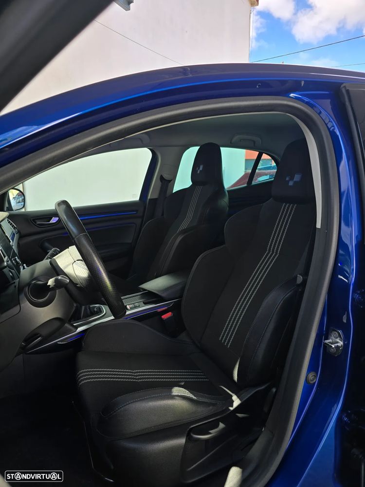 Renault Mégane 1.5 Blue dCi GT Line - 6