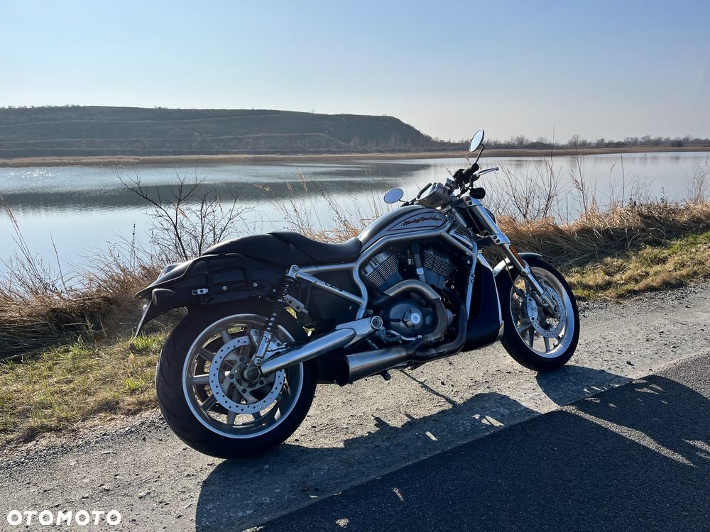 Harley-Davidson V-Rod Street Rod - 16