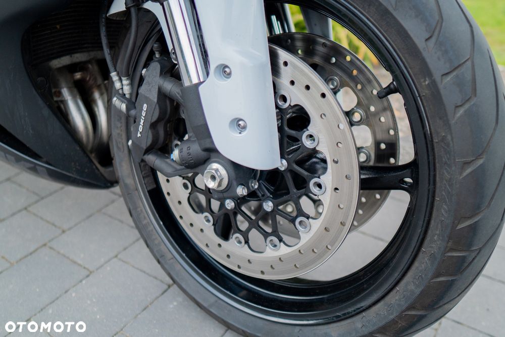 Suzuki GSX-R - 11