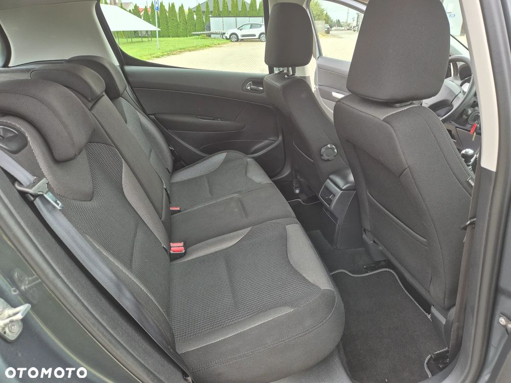 Peugeot 308 - 32