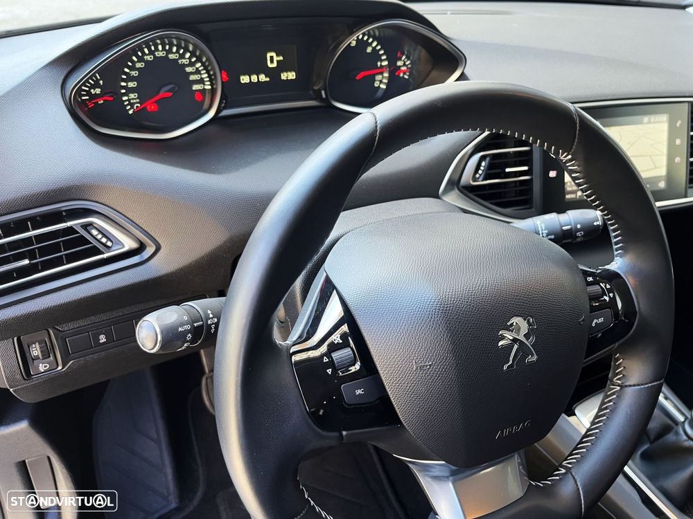 Peugeot 308 SW 1.5 BlueHDi Style - 25