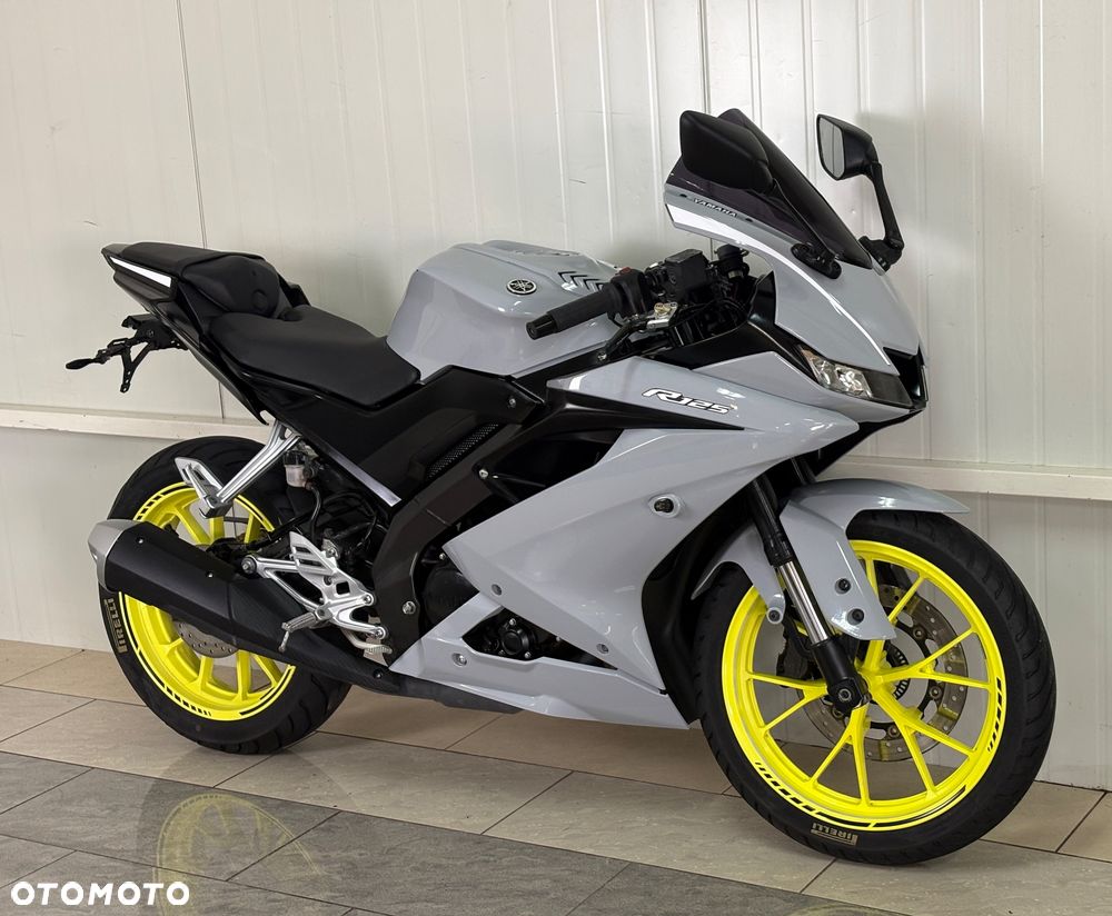 Yamaha YZF - 1