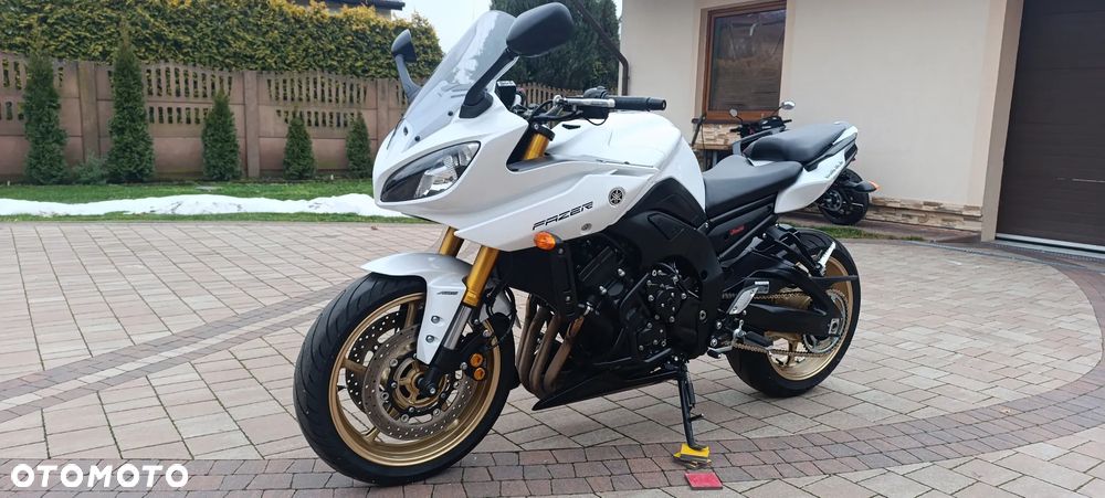 Yamaha FZ8 - 5