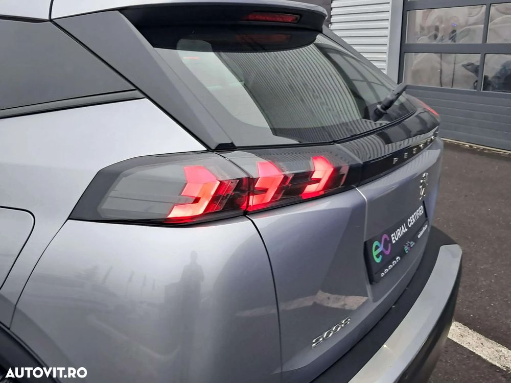 Peugeot 2008 1.2 L PureTech STT EAT8 Active - 15