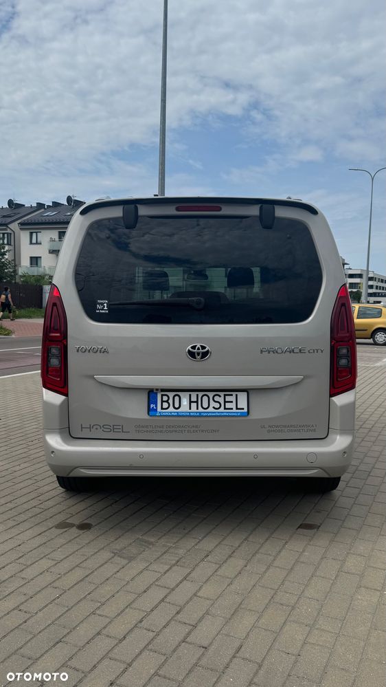 Toyota Proace City Verso Long 1.2 D-4T Family - 7