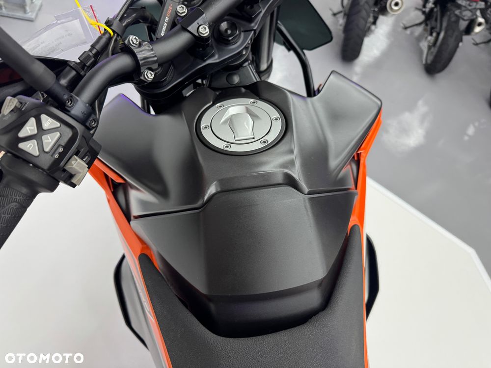KTM Adventure - 24