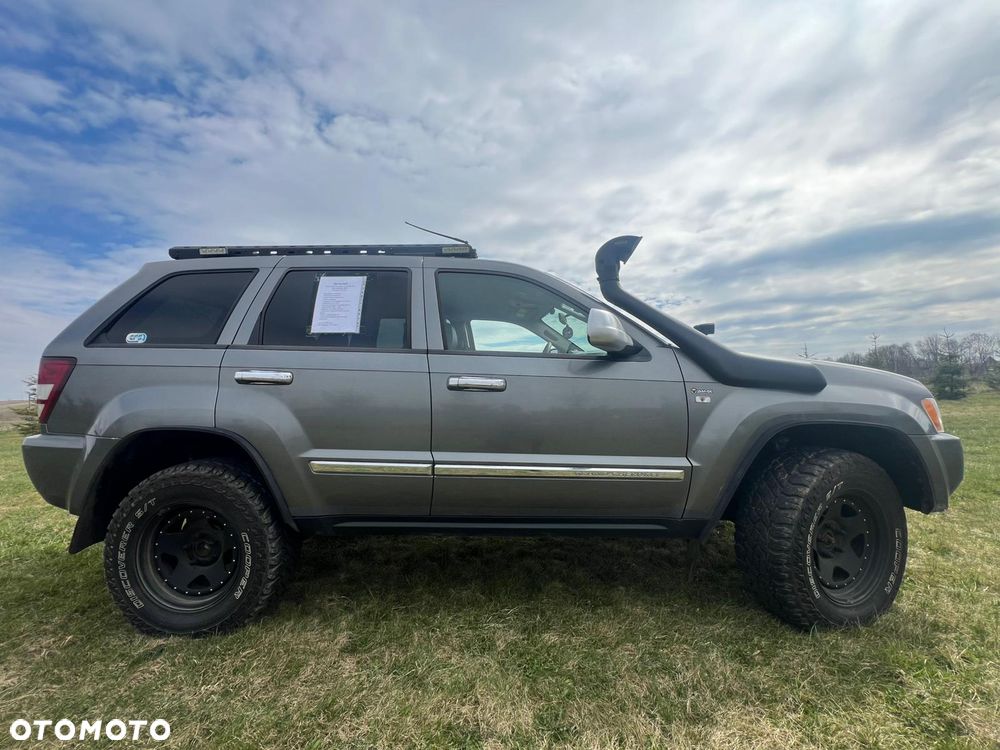 Jeep Grand Cherokee - 13