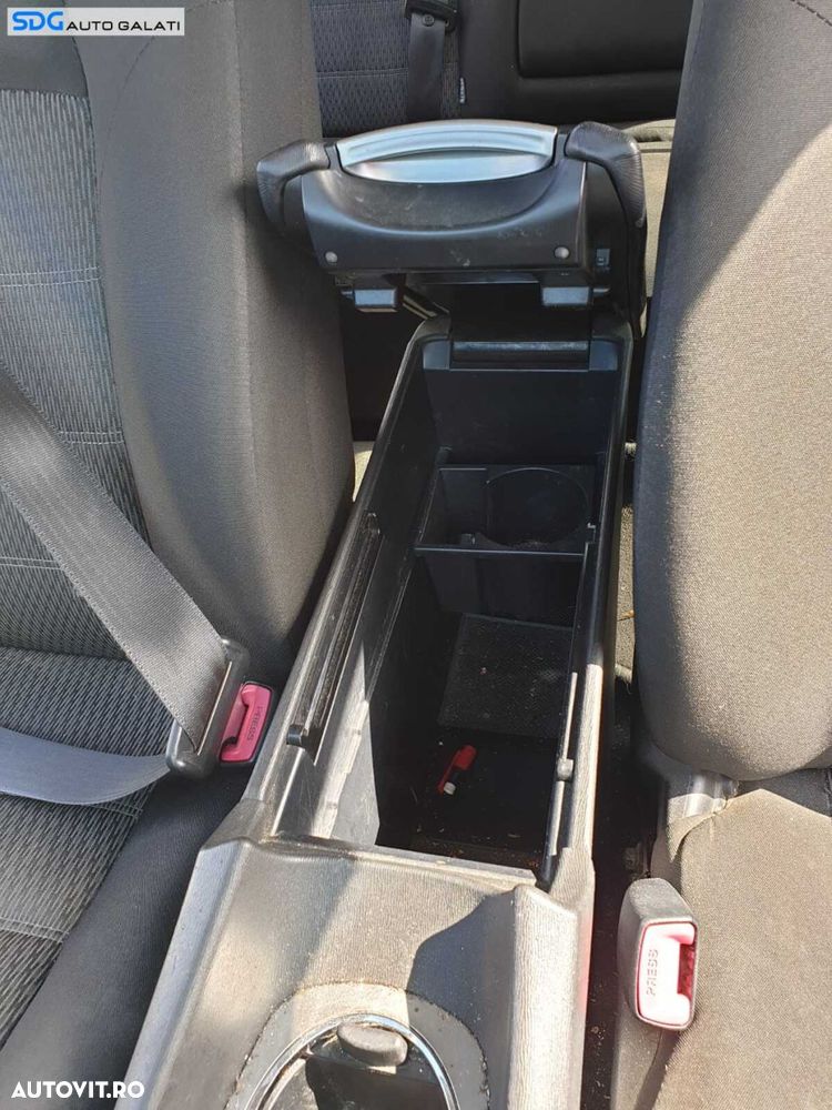 Cotiera Completa cu Consola Centrala Toyota Avensis 3 Facelift T27 2009 - 2018 - 2