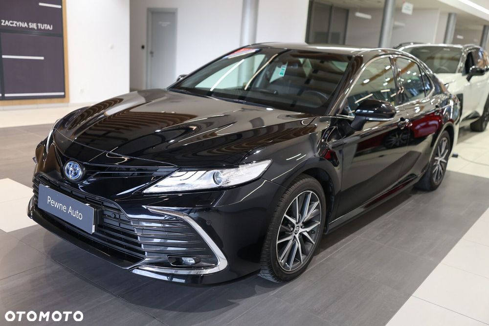 Toyota Camry - 11