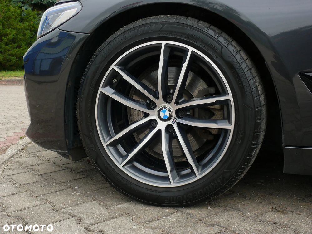 BMW Seria 5 520d M Sport sport - 22