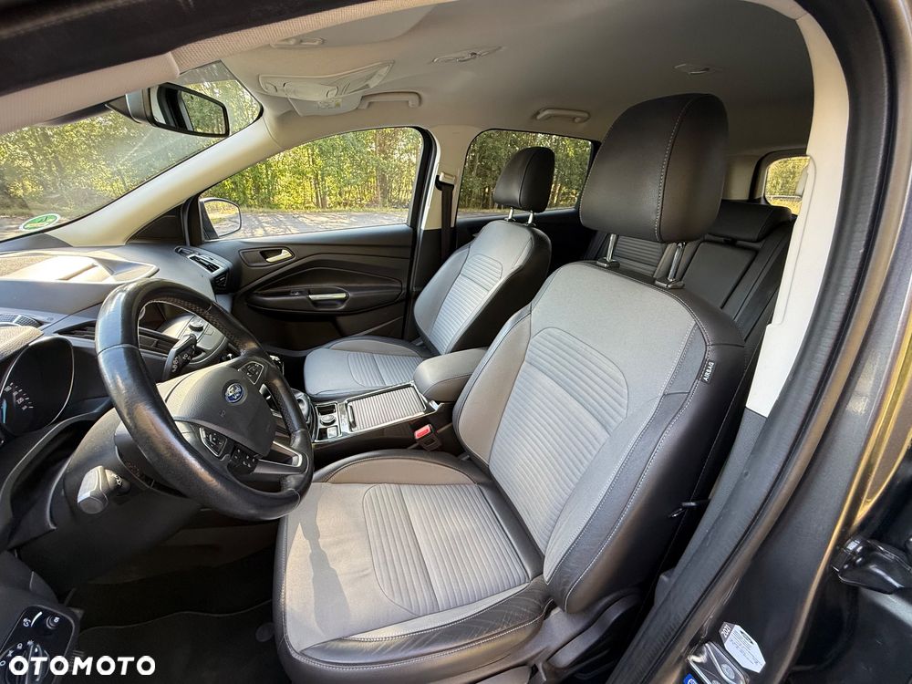 Ford Kuga 1.5 EcoBoost 2x4 Titanium - 12