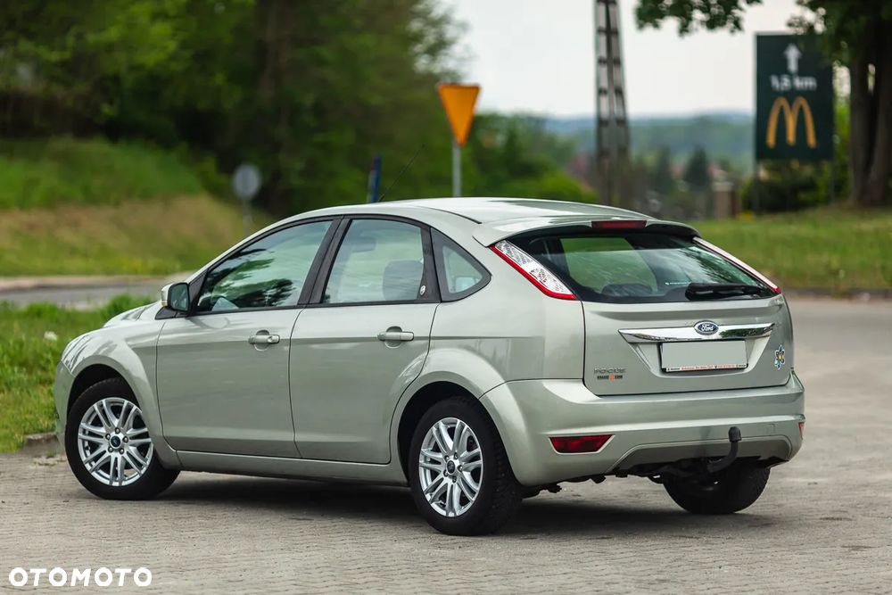 Ford Focus 1.6 Ghia - 5