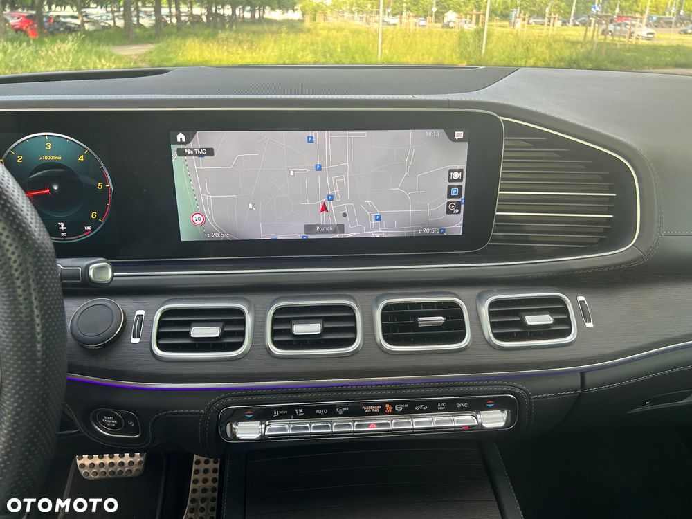 Mercedes-Benz GLS - 23