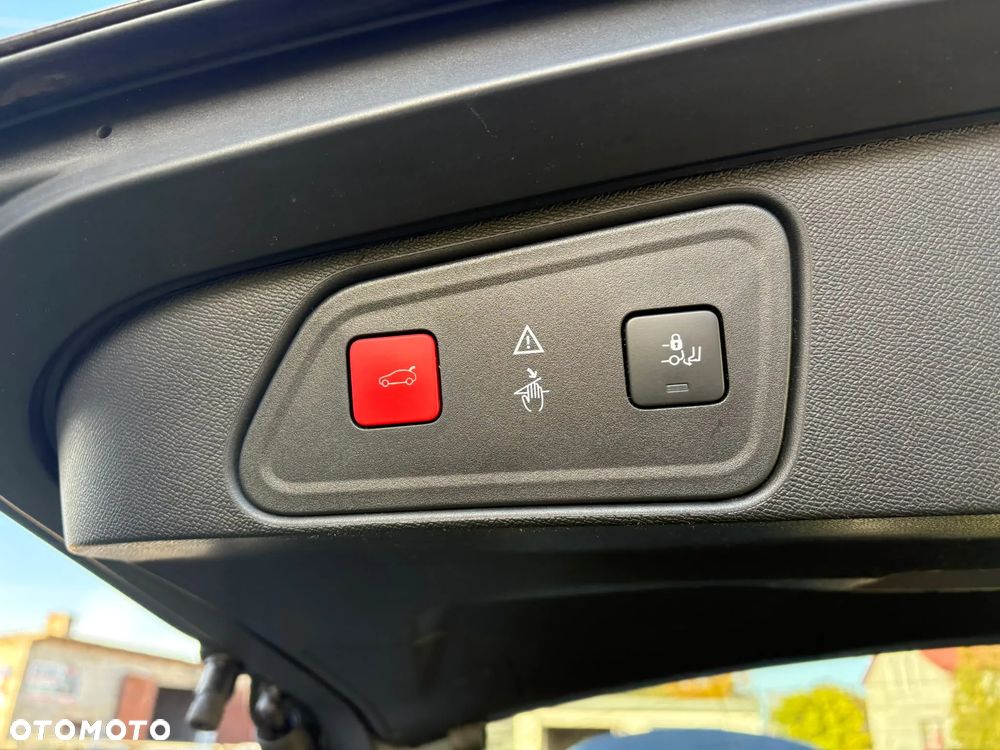 Peugeot 3008 - 24