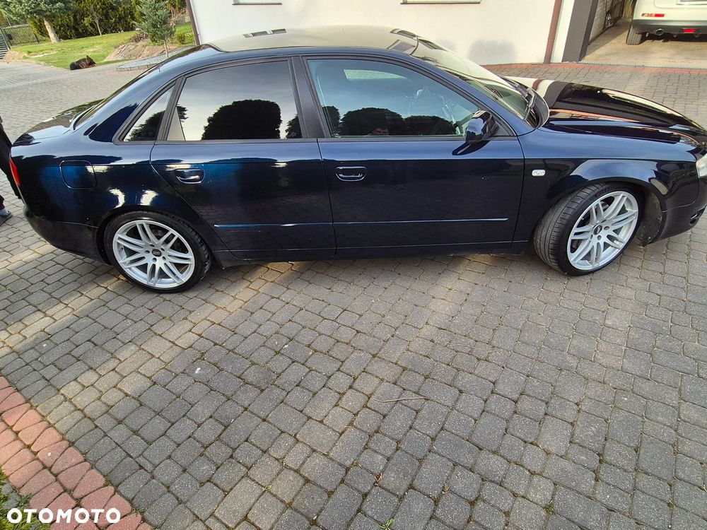 Audi A4 Limousine - 28