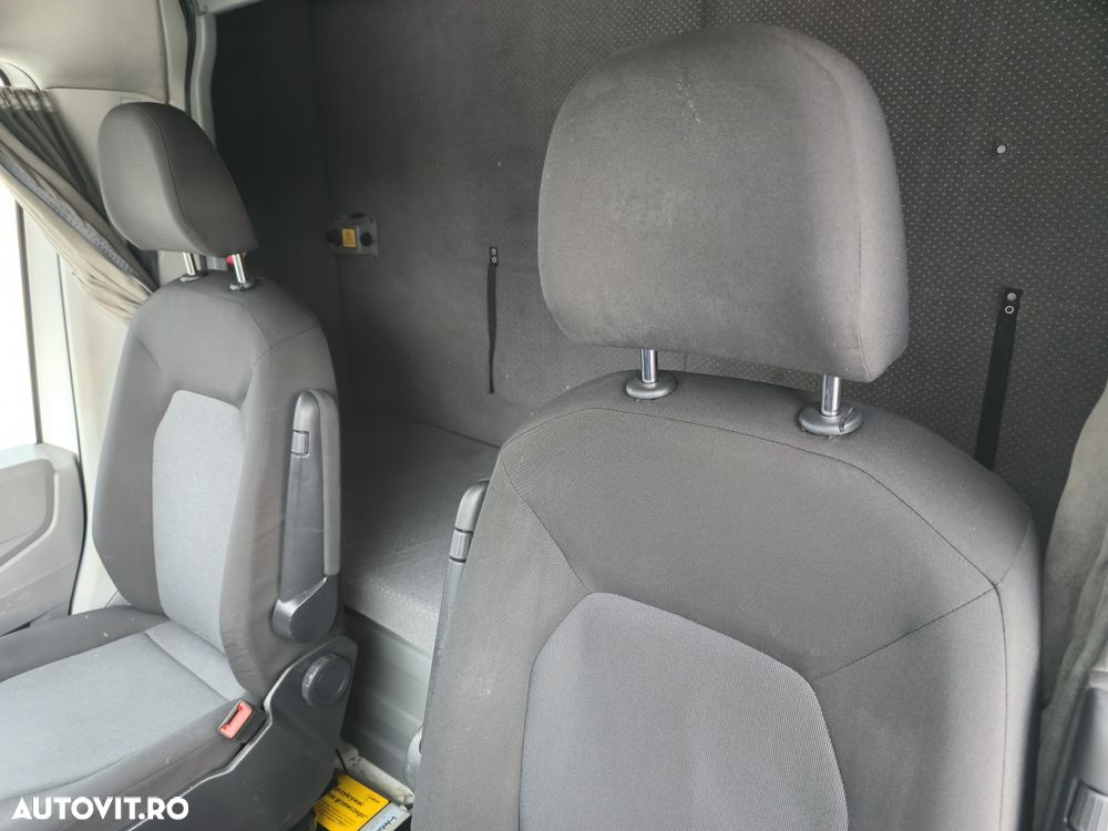 Volkswagen Crafter - 25