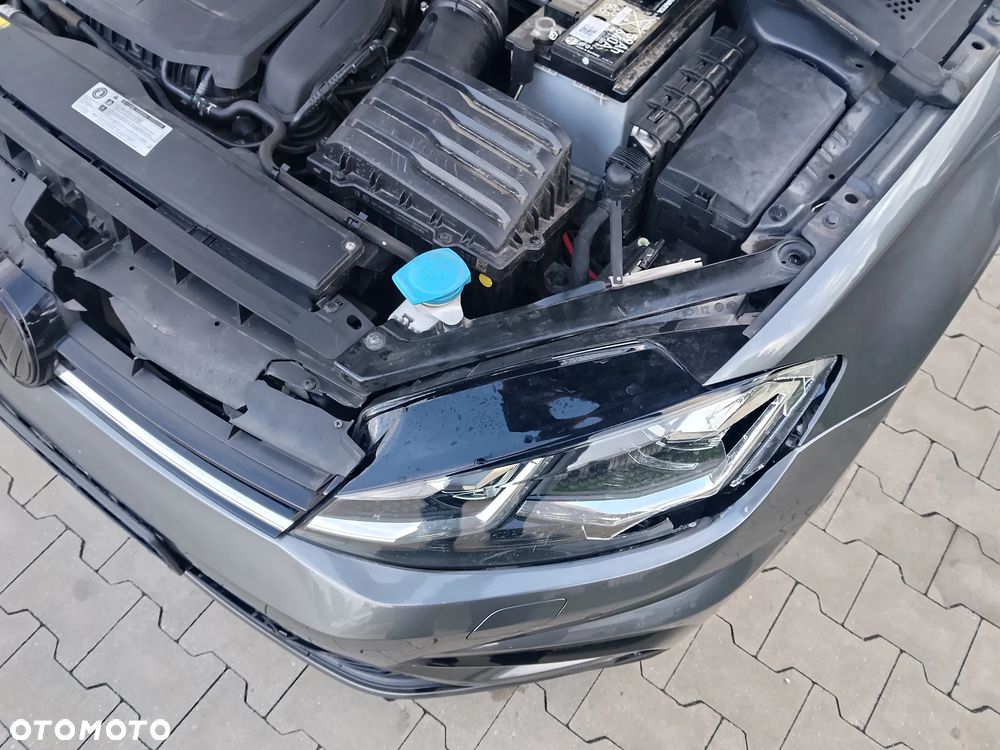 Volkswagen Golf - 11