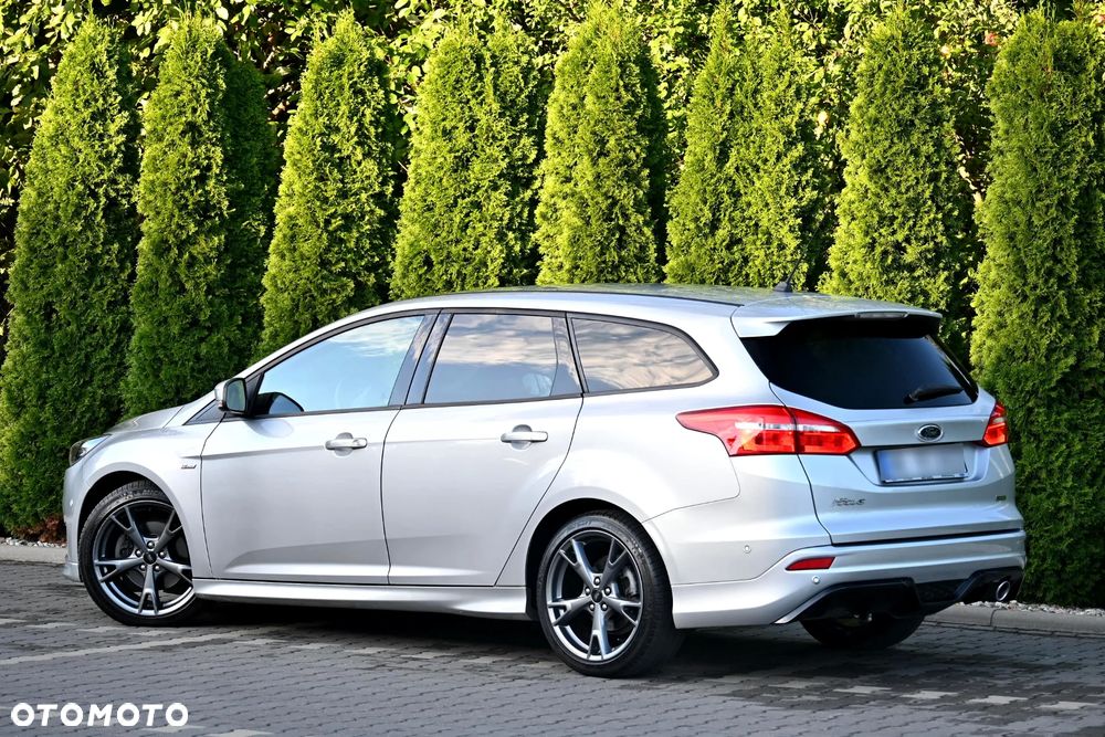 Ford Focus 1.5 EcoBoost ST-Line - 17