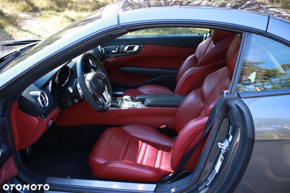 Mercedes-Benz SL 63 AMG - 20