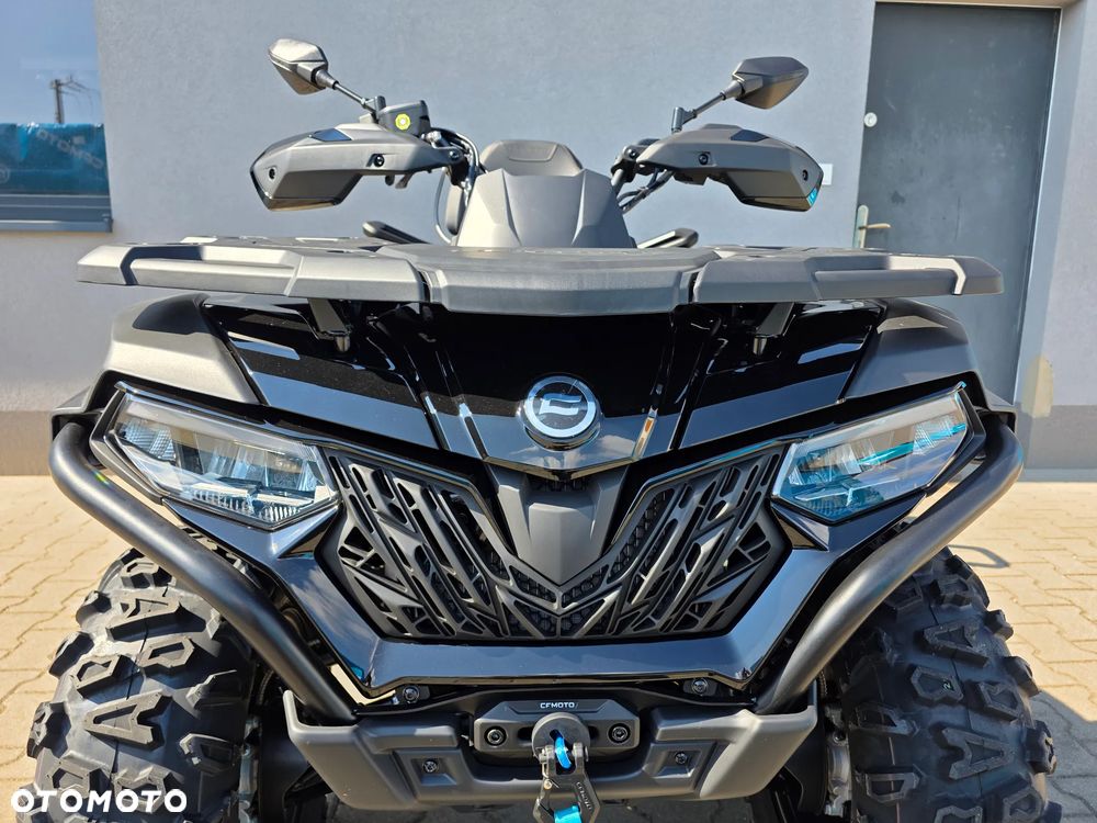 CFMoto CForce - 8