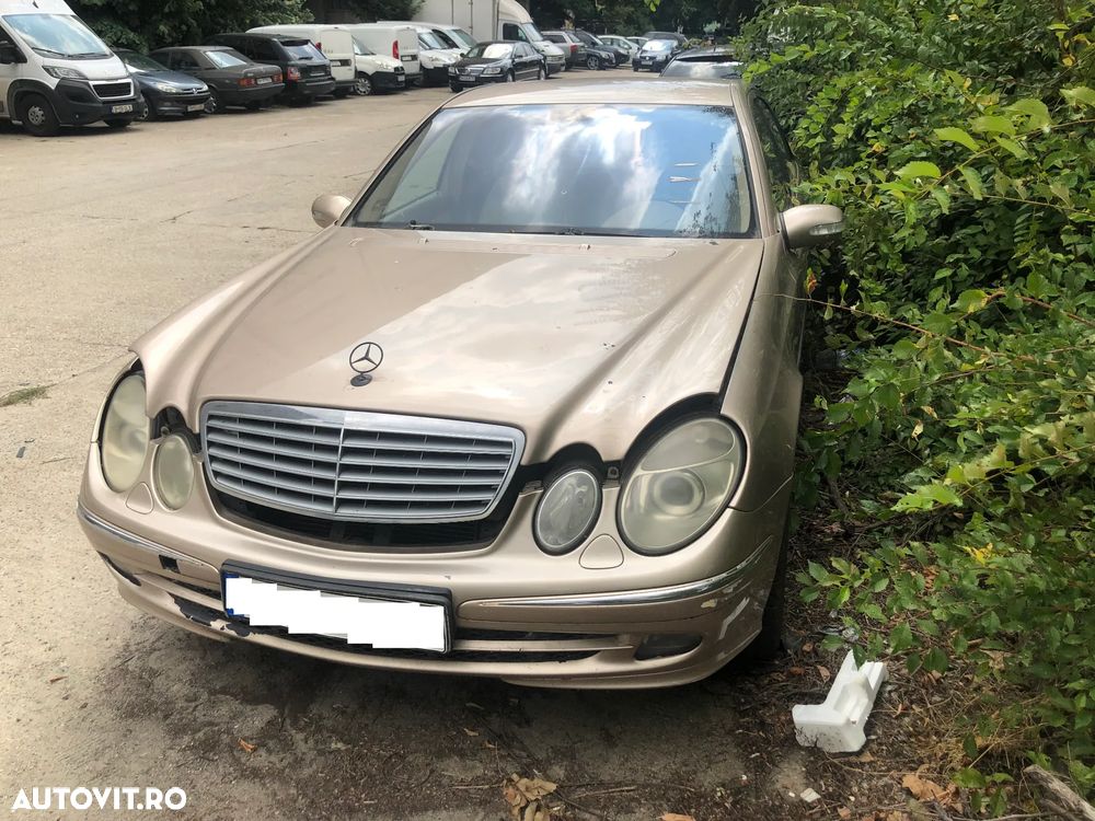 Dezmembrez Mercedes Benz E270 CDI W211 2005 bej auriu manual - 8