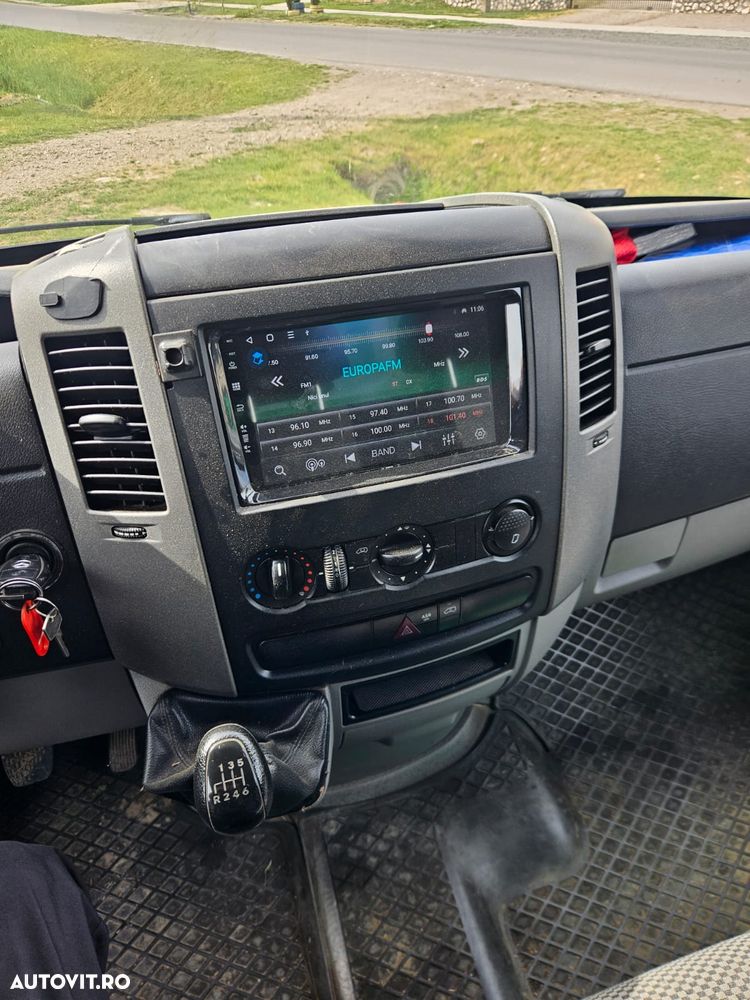 Mercedes-Benz Sprinter - 7